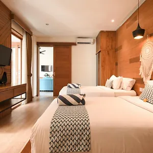 dwina-villa-batu-belig.hotelsseminyak.net/
